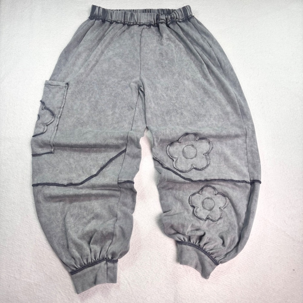 Y2K Grey Flower Patch Sweatpants Indie Grunge Oversized Joggers Lounge Pants